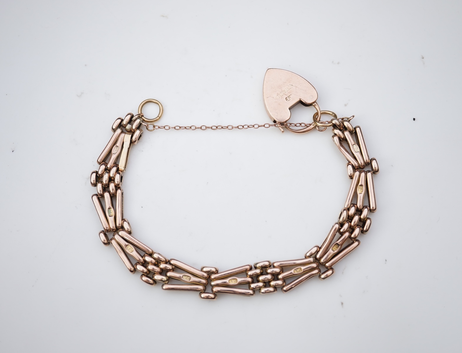 An Edwardian 9ct gold bracelet, England, circa 1902